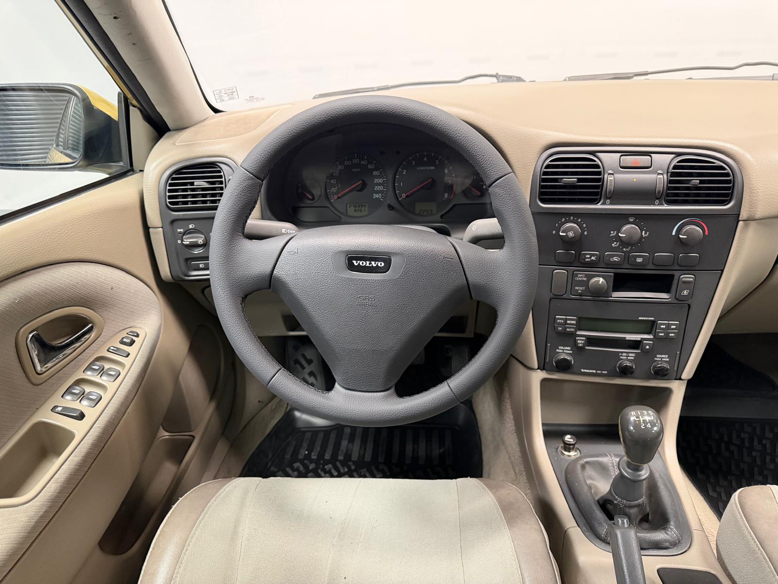 VOLVO S40 15